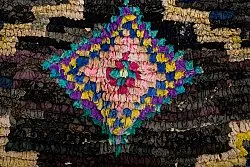 Marokkói Boucherouite szőnyeg 275 x 145 cm