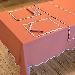 Asztalfutók - Yrsa (rozsda)