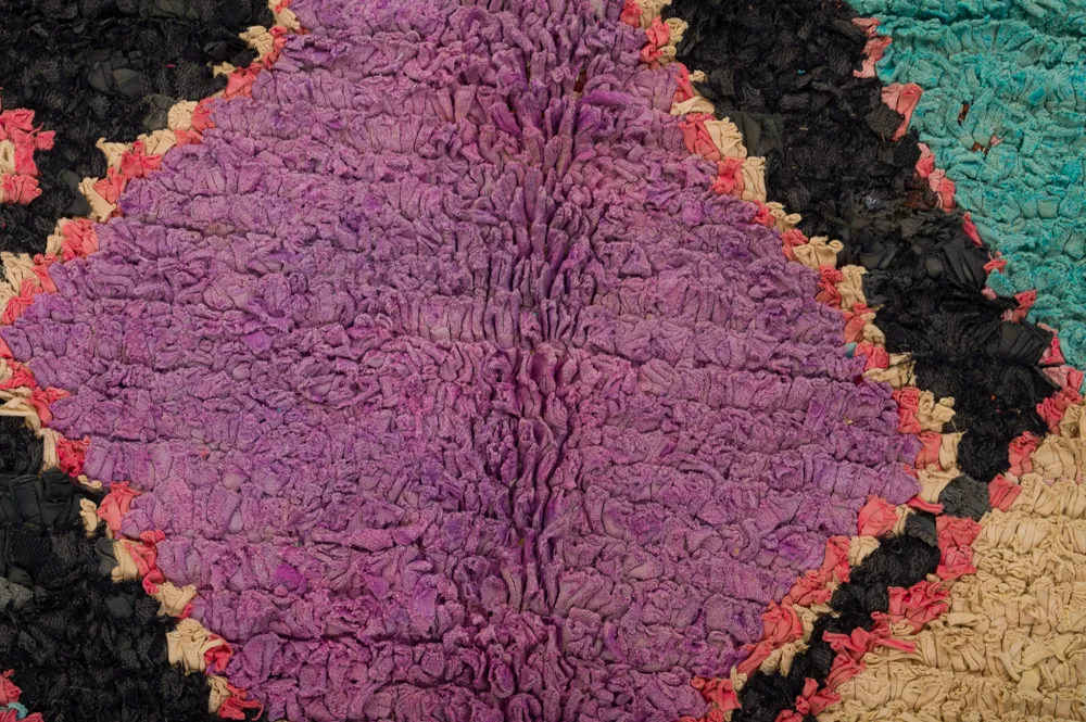 Marokkói Boucherouite szőnyeg 235 x 135 cm