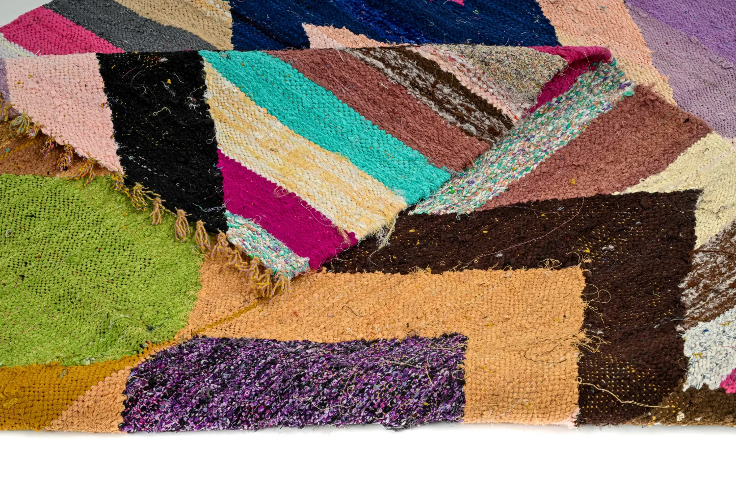 Marokkói Boucherouite szőnyeg 155 x 260 cm