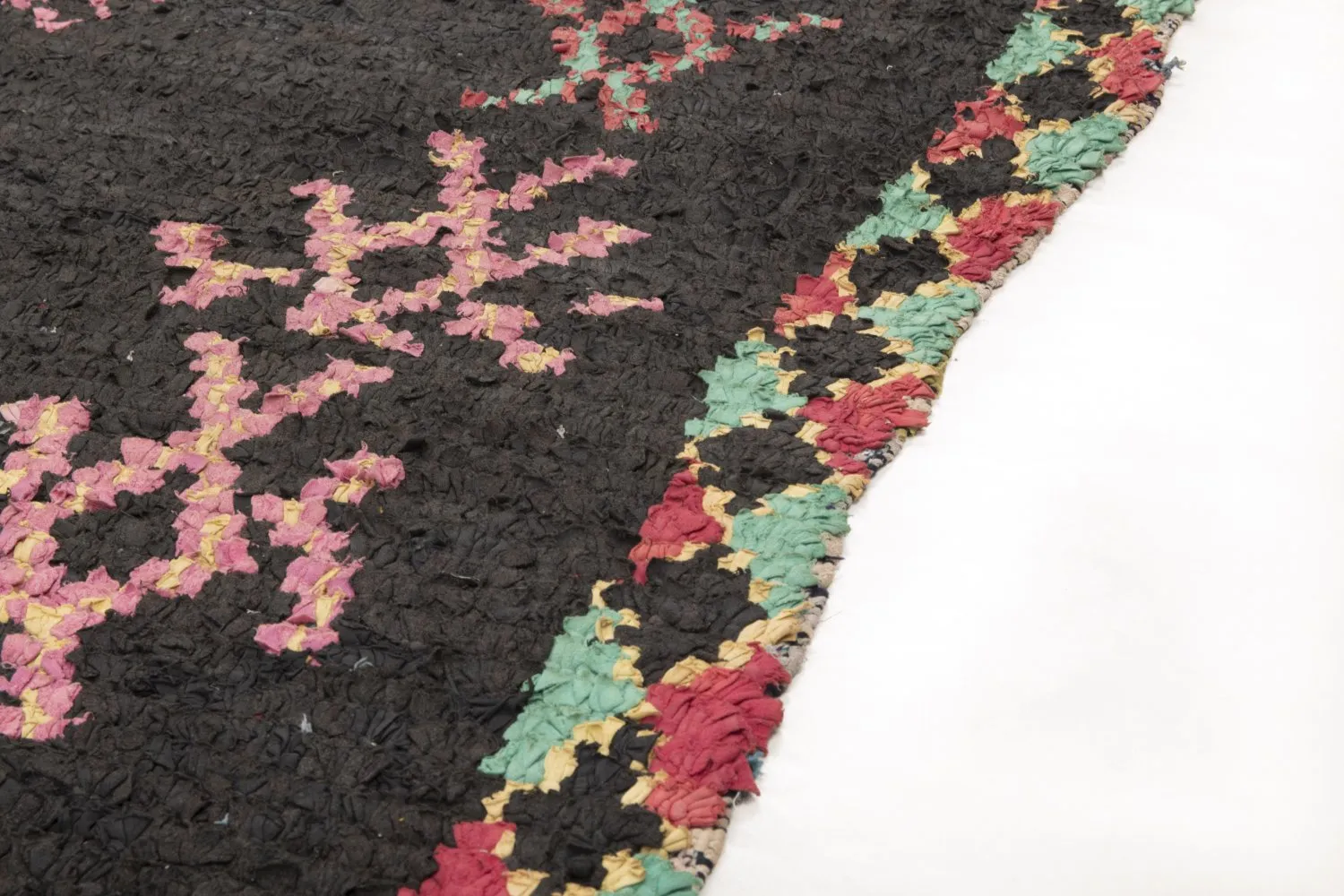 Marokkói Boucherouite szőnyeg 320 x 150 cm