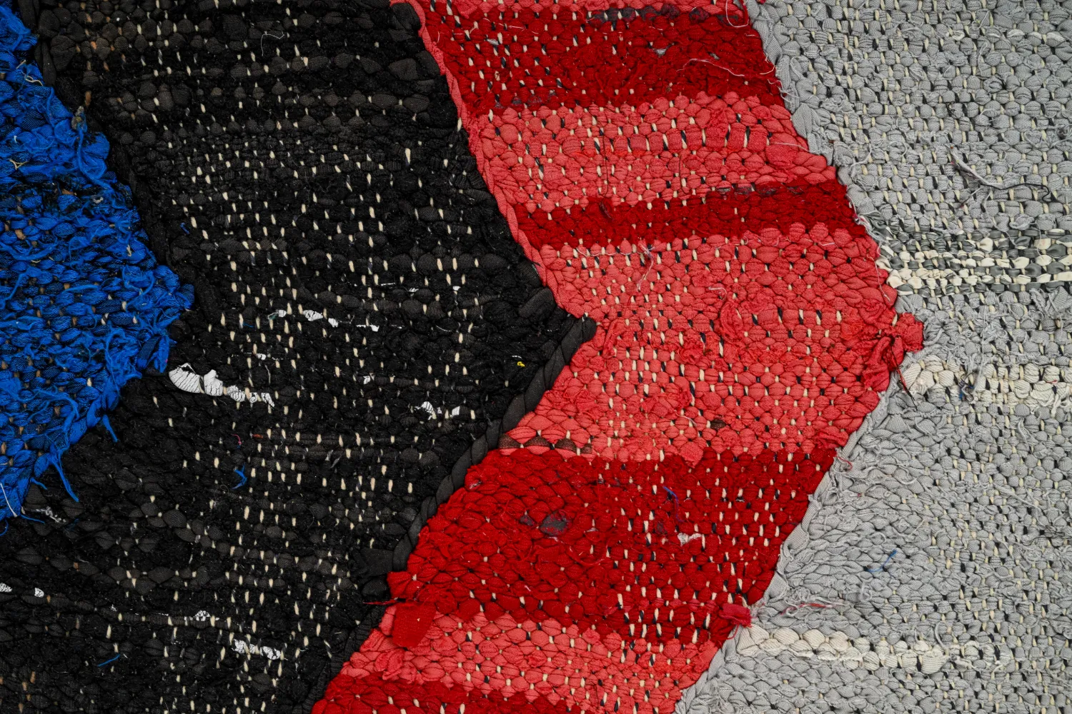 Marokkói Boucherouite szőnyeg 135 x 225 cm