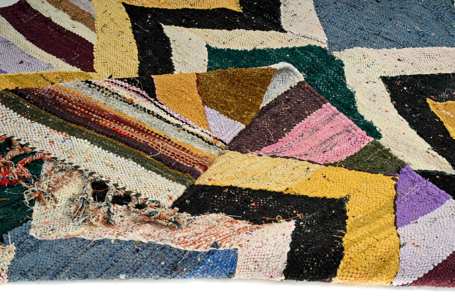 Marokkói Boucherouite szőnyeg 135 x 260 cm