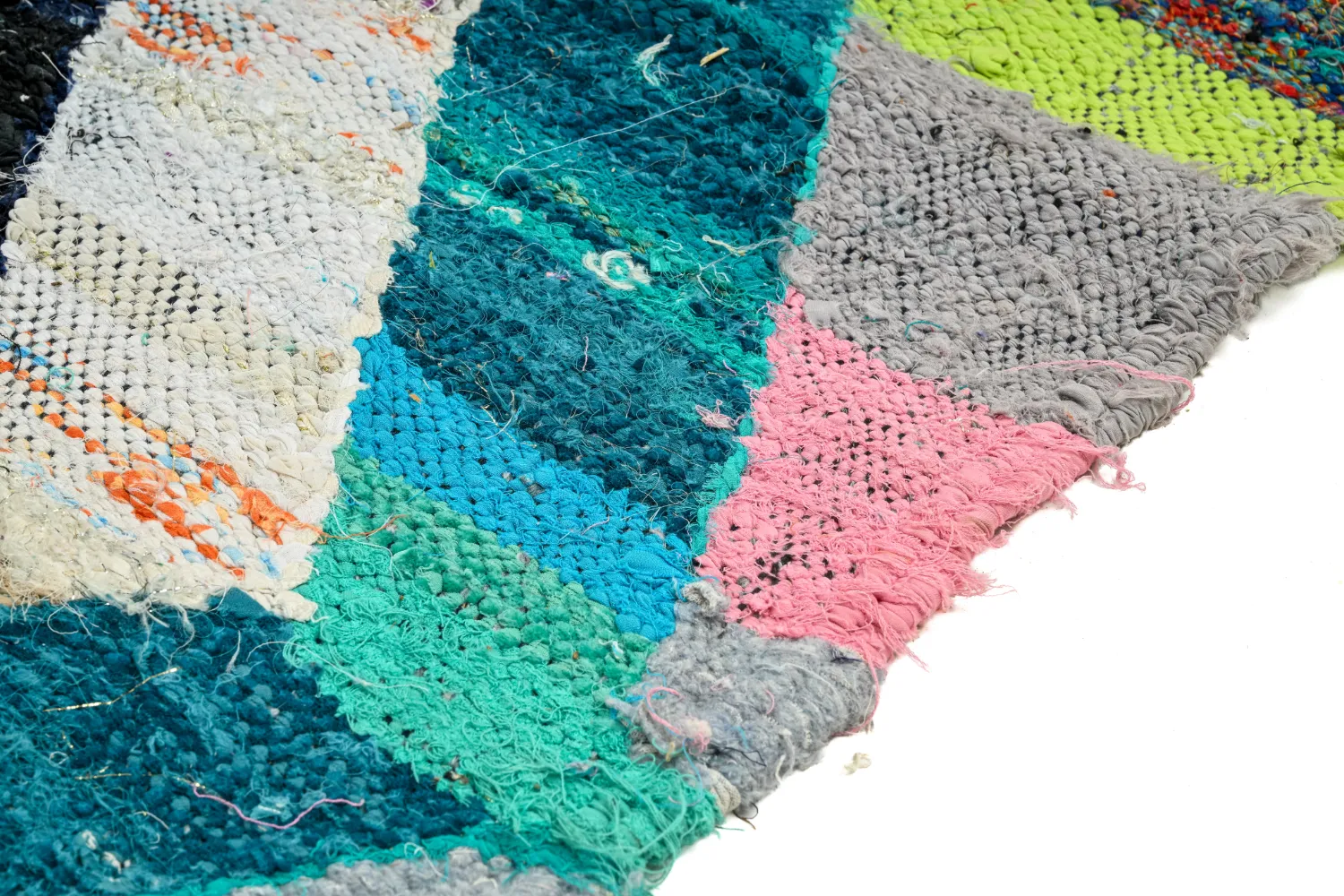 Marokkói Boucherouite szőnyeg 140 x 260 cm