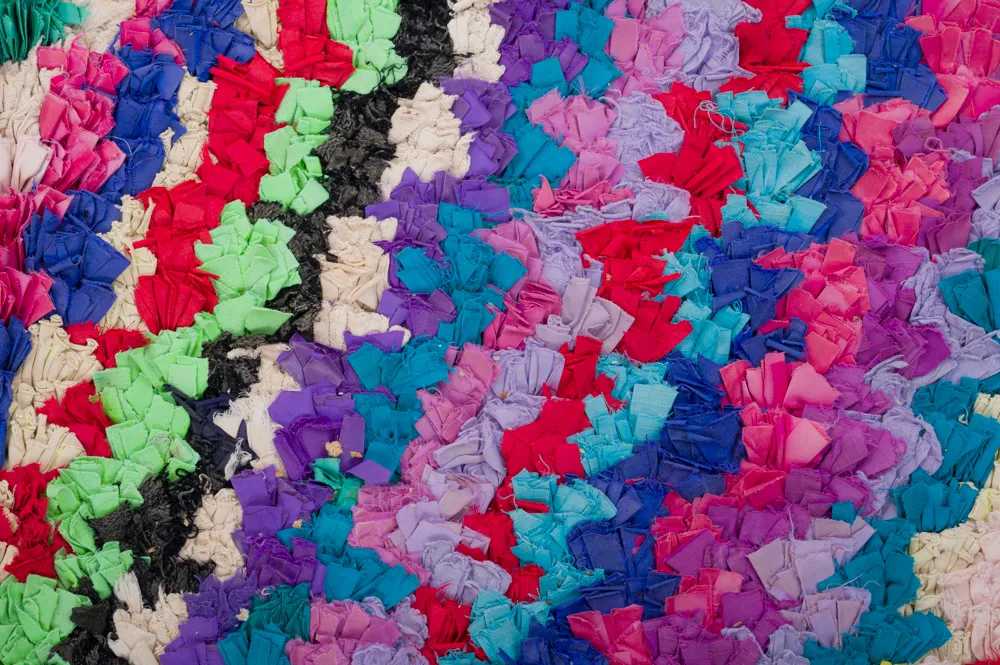 Marokkói Boucherouite szőnyeg 270 x 145 cm