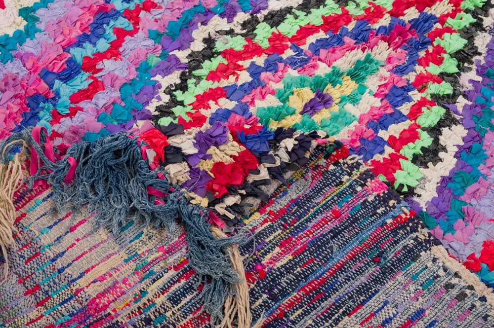 Marokkói Boucherouite szőnyeg 270 x 145 cm