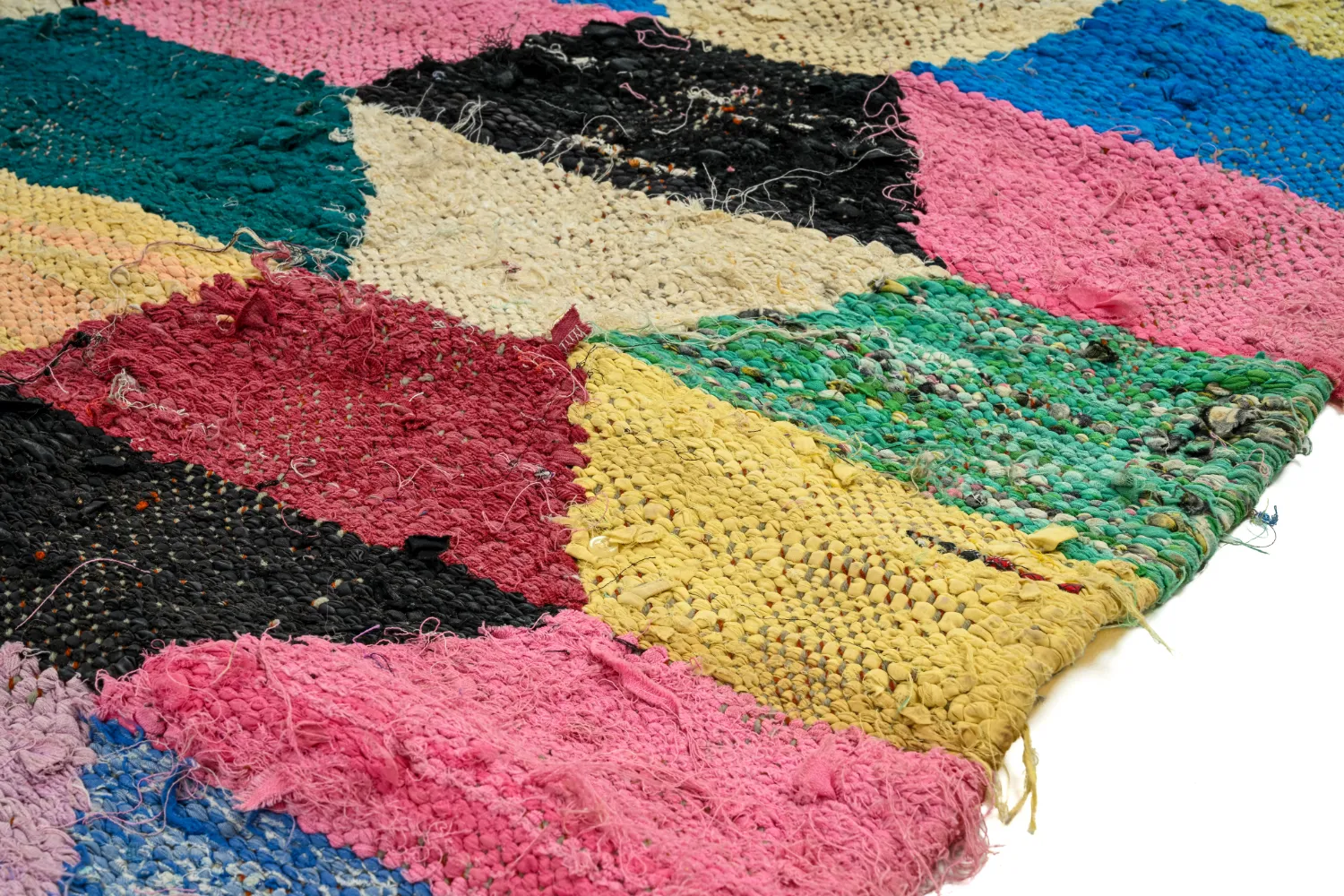 Marokkói Boucherouite szőnyeg 145 x 275 cm