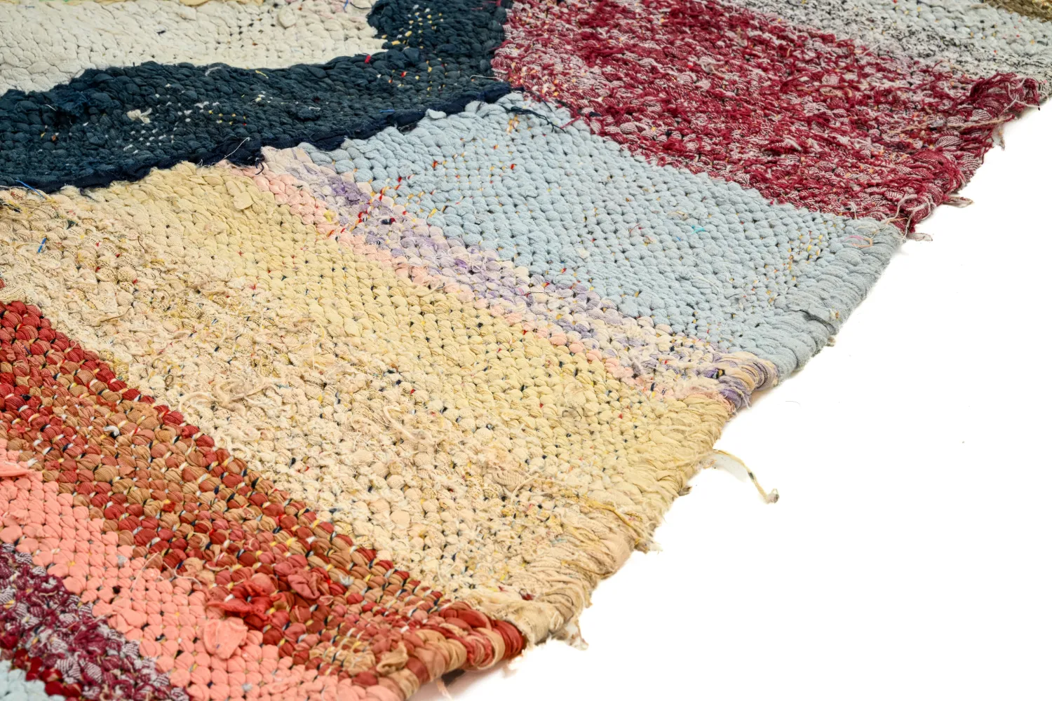 Marokkói Boucherouite szőnyeg 135 x 215 cm