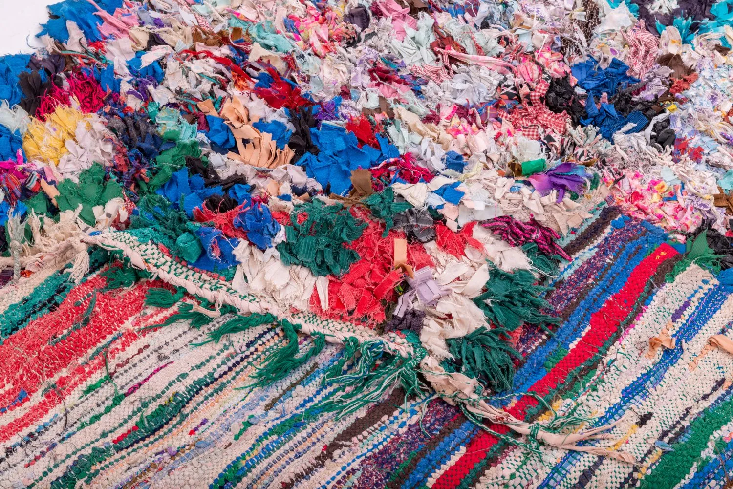 Marokkói Boucherouite szőnyeg 220 x 140 cm