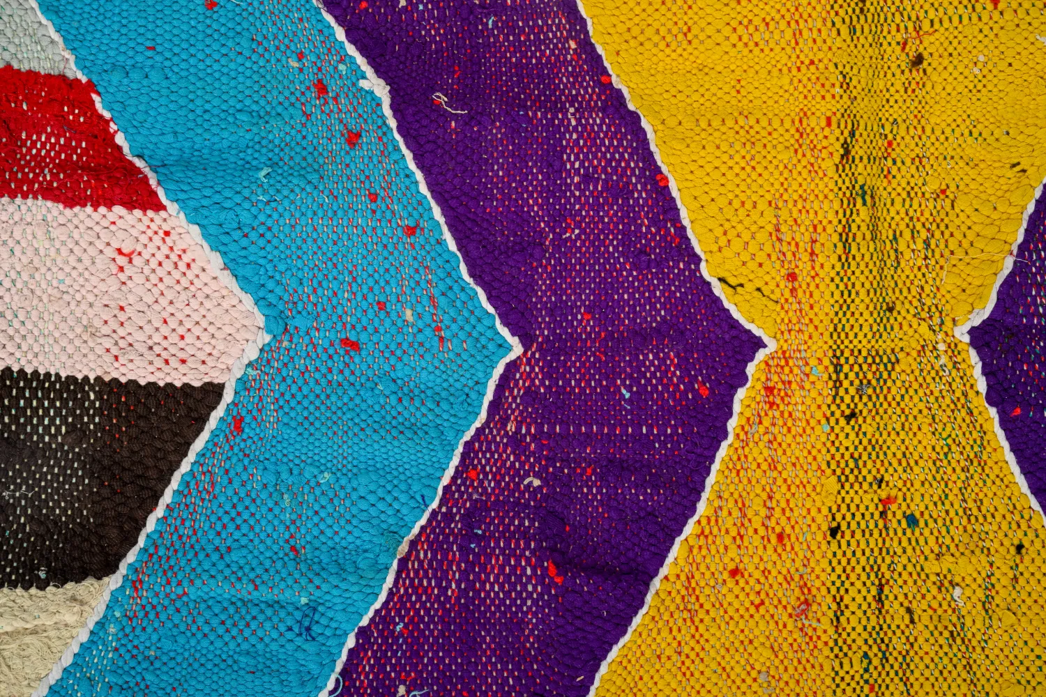 Marokkói Boucherouite szőnyeg 140 x 245 cm