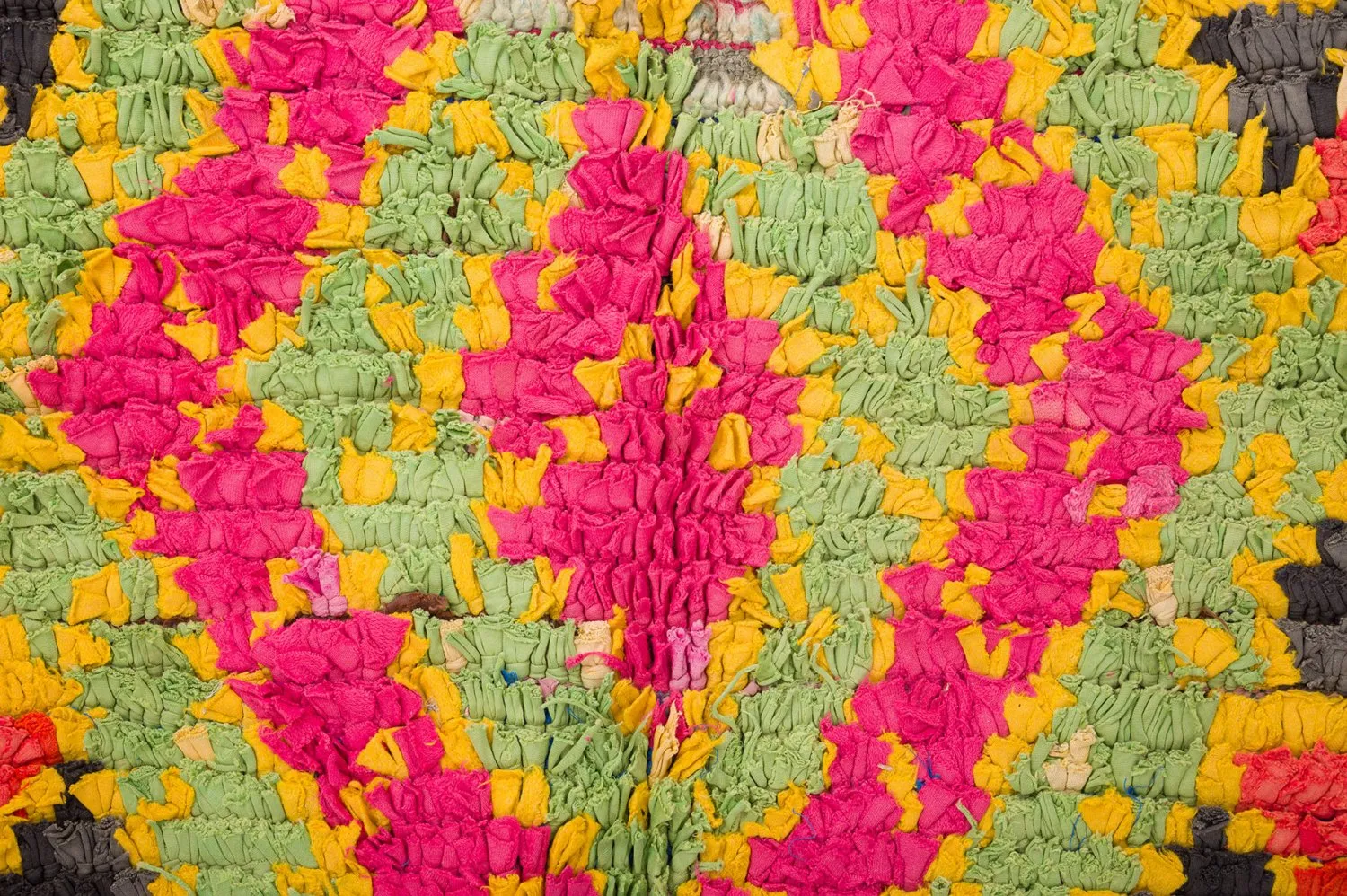 Marokkói Boucherouite szőnyeg 135 x 290 cm