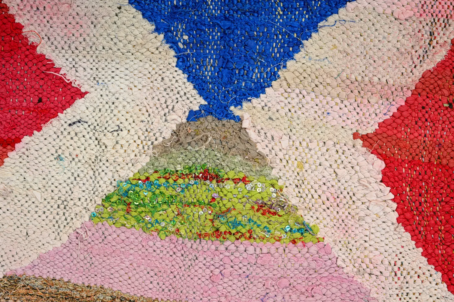 Marokkói Boucherouite szőnyeg 135 x 305 cm