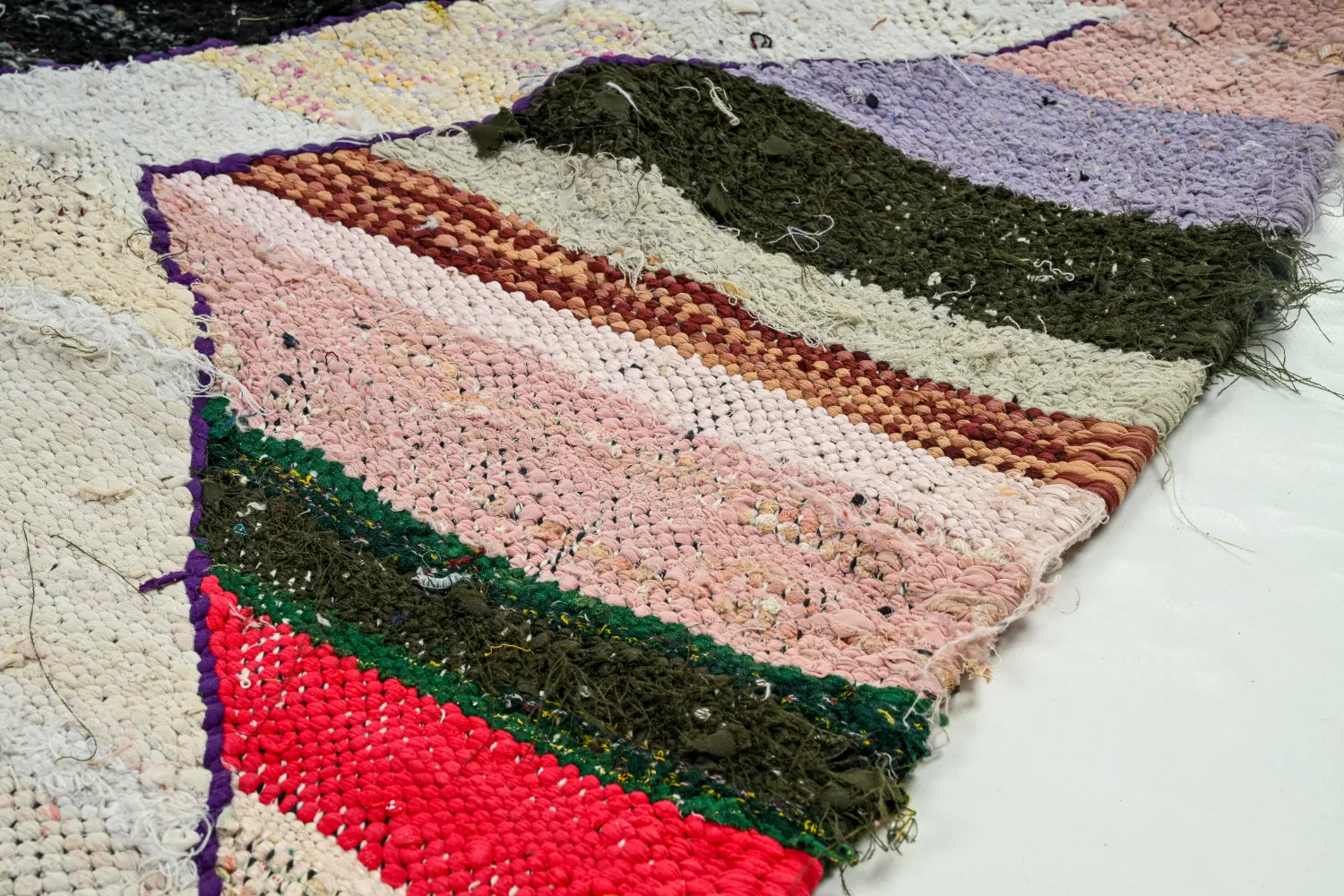 Marokkói Boucherouite szőnyeg 125 x 230 cm