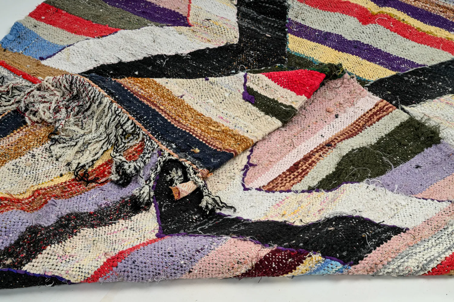 Marokkói Boucherouite szőnyeg 125 x 230 cm