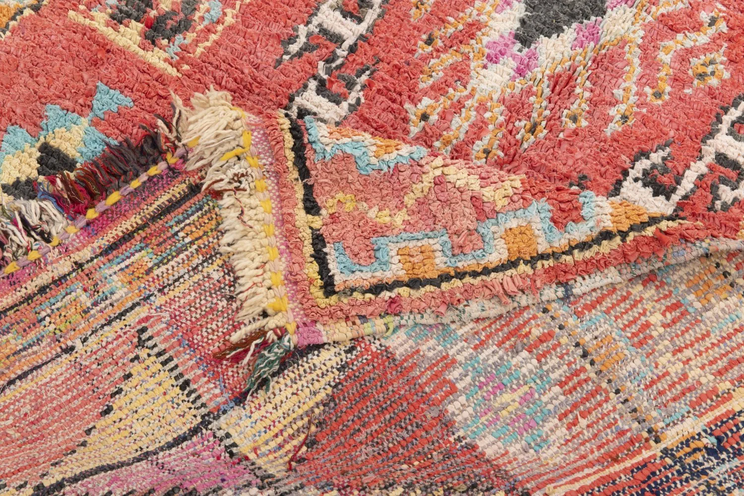 Marokkói Boucherouite szőnyeg 275 x 130 cm