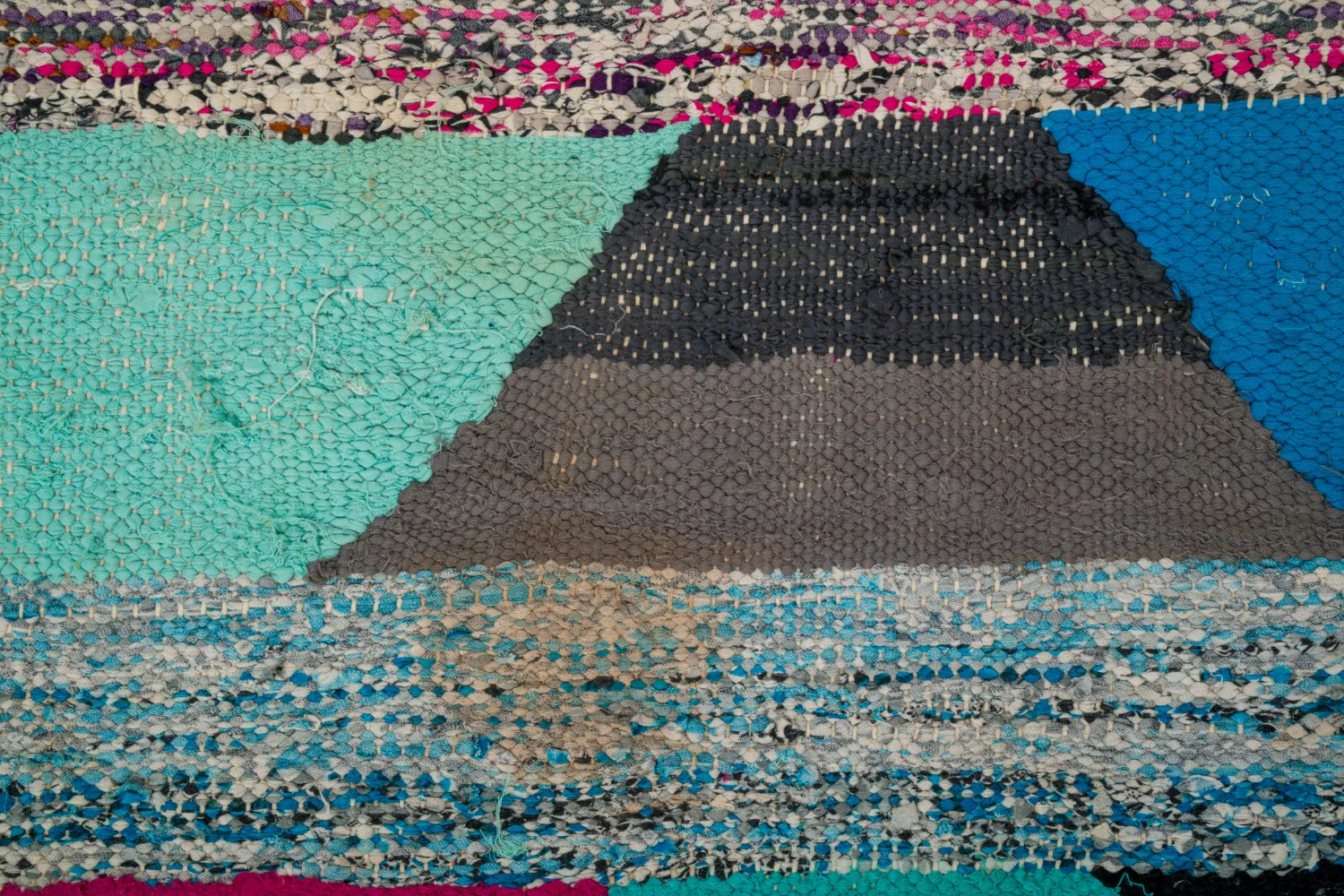 Marokkói Boucherouite szőnyeg 145 x 250 cm