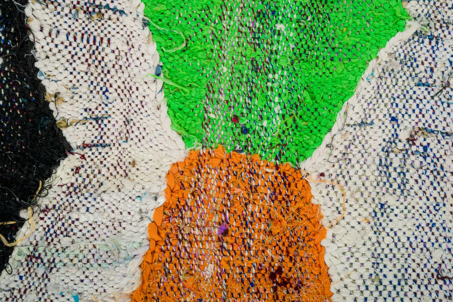 Marokkói Boucherouite szőnyeg 135 x 145 cm