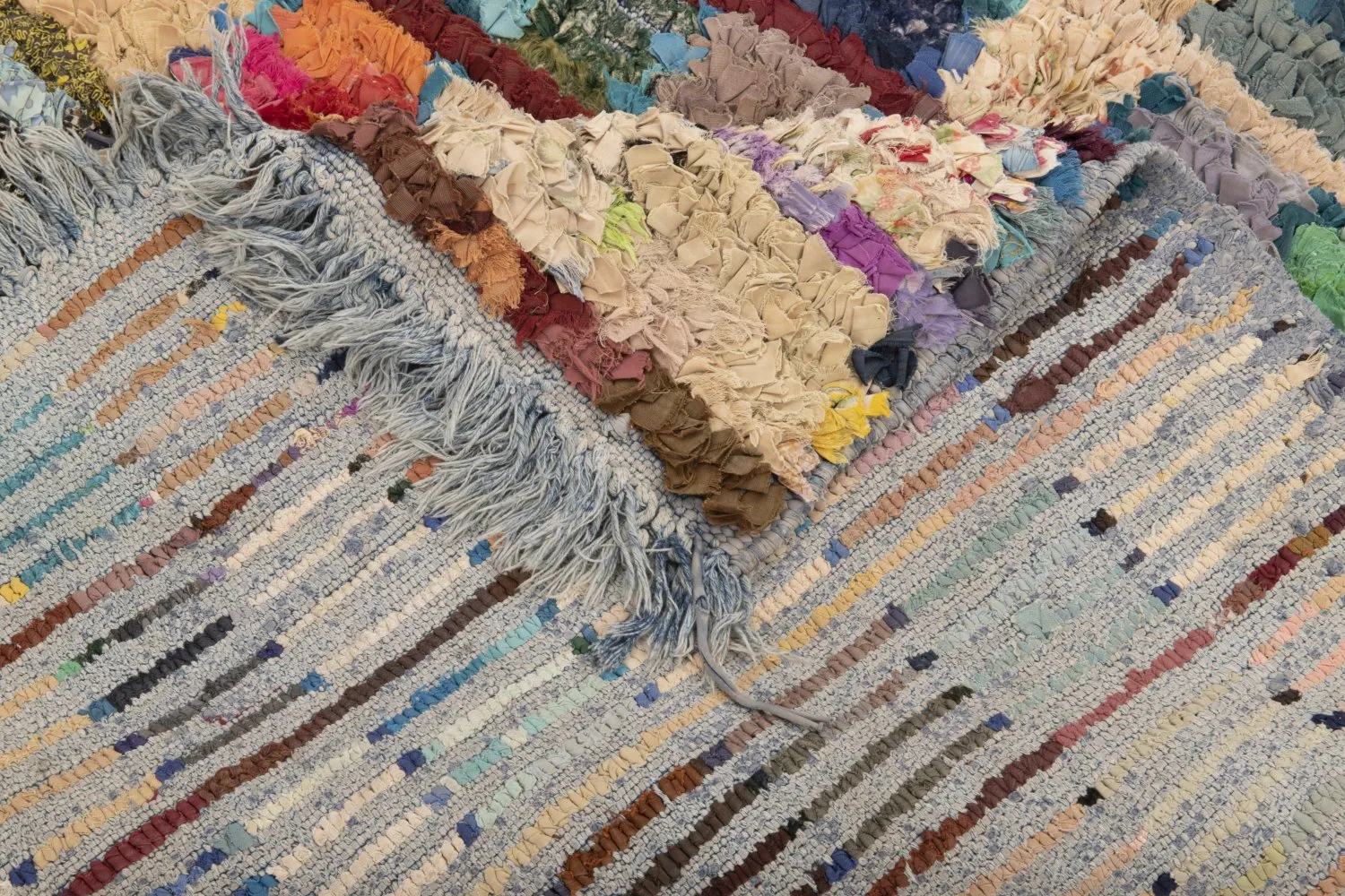 Marokkói Boucherouite szőnyeg 205 x 115 cm