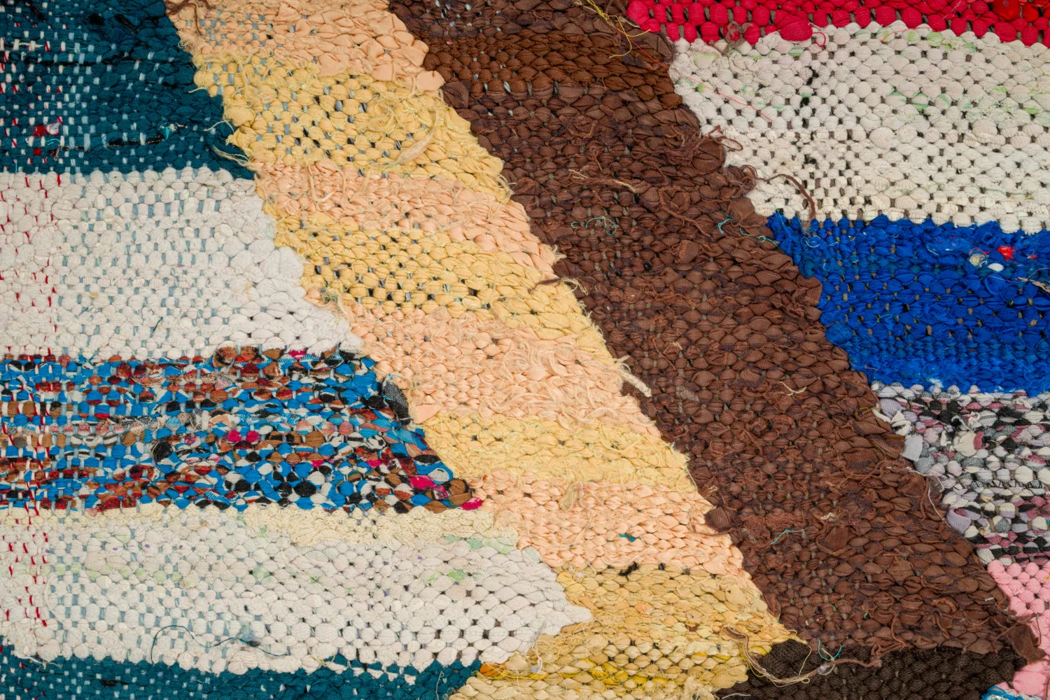 Marokkói Boucherouite szőnyeg 120 x 210 cm