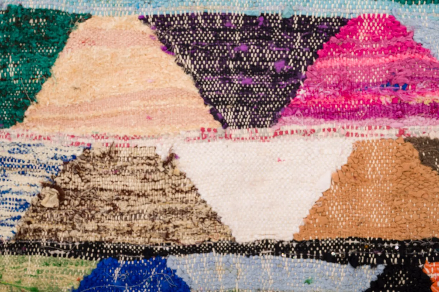 Marokkói Boucherouite szőnyeg 135 x 290 cm