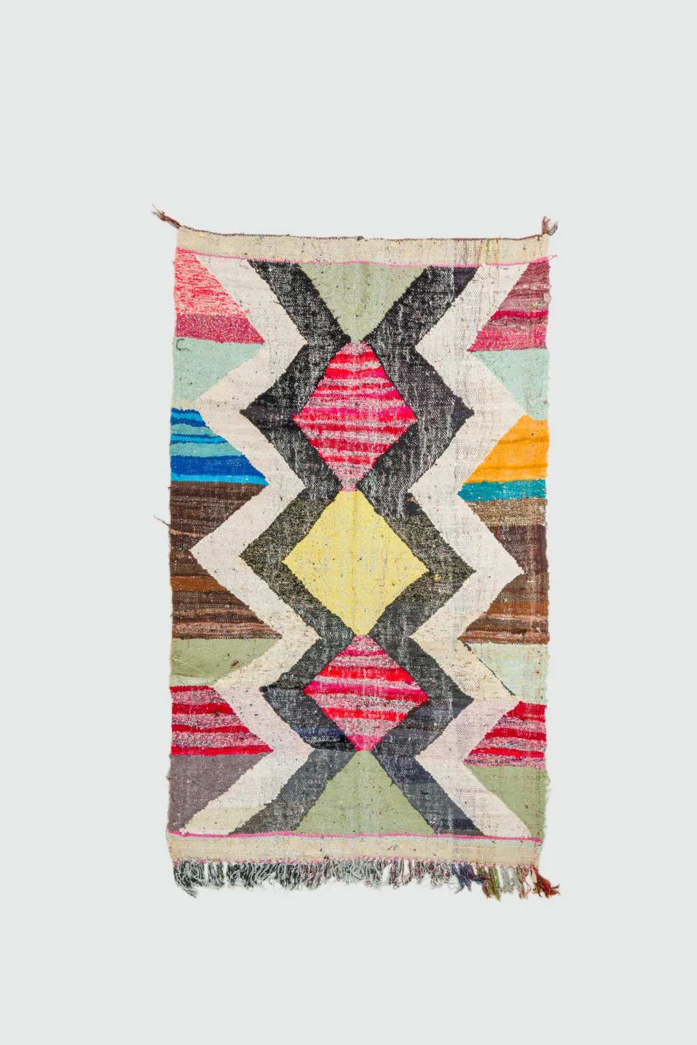 Marokkói Boucherouite szőnyeg 135 x 230 cm