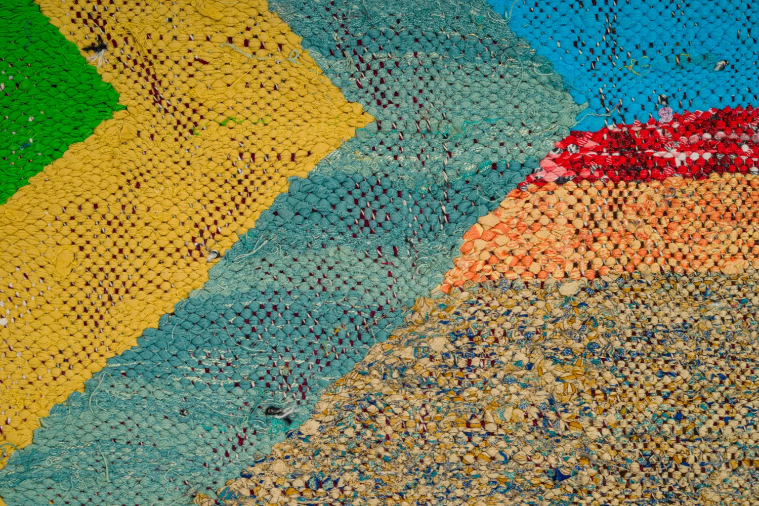 Marokkói Boucherouite szőnyeg 125 x 230 cm