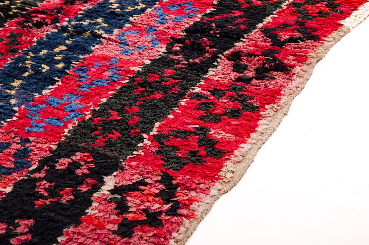 Marokkói Boucherouite szőnyeg 135 x 205 cm