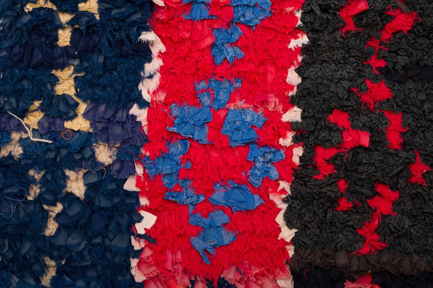 Marokkói Boucherouite szőnyeg 135 x 205 cm