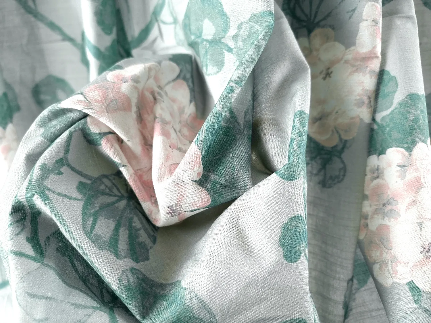 Függönyök - Pamutfüggöny Amara (szürke/rózsaszín)