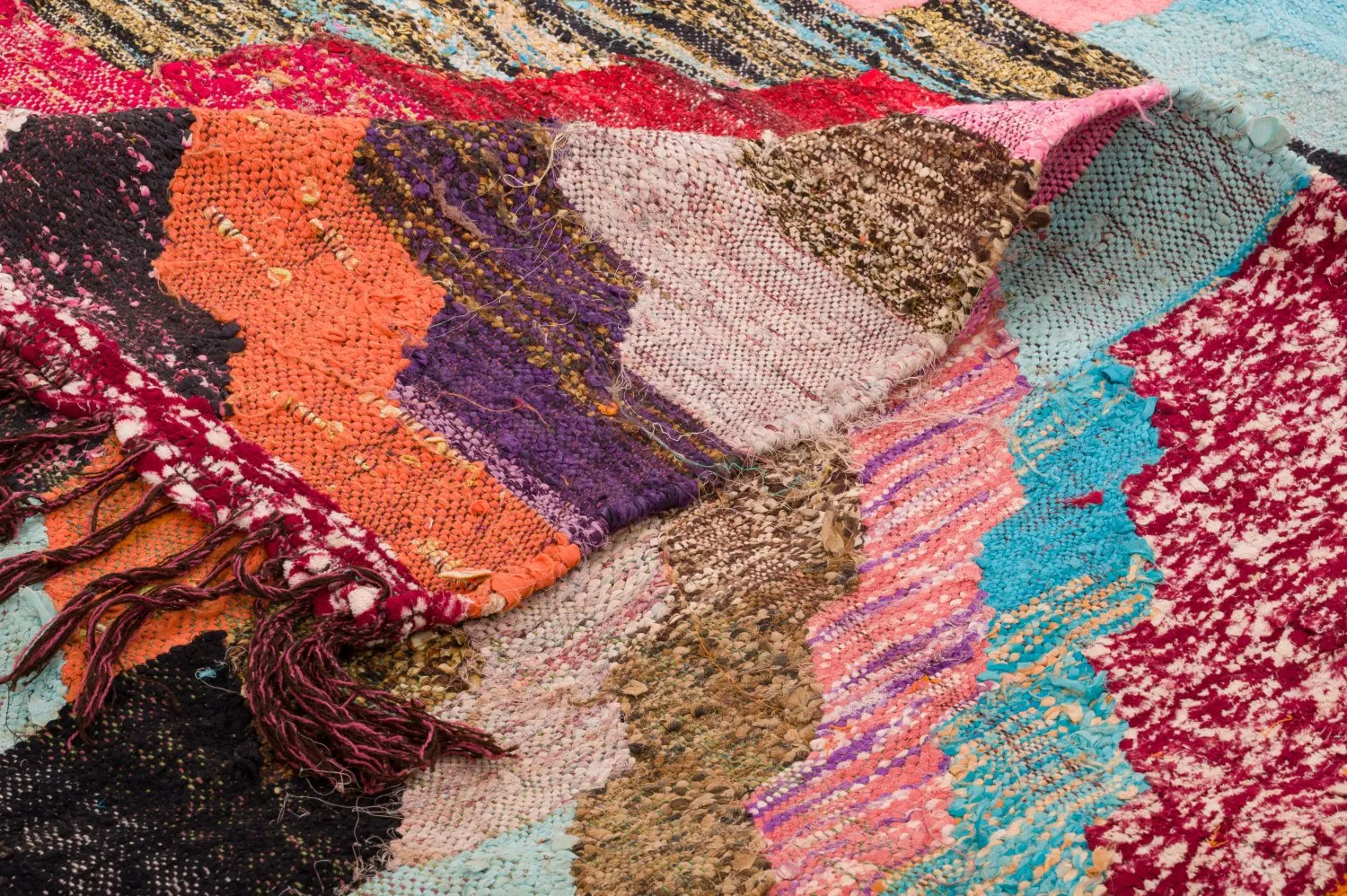 Marokkói Boucherouite szőnyeg 125 x 250 cm