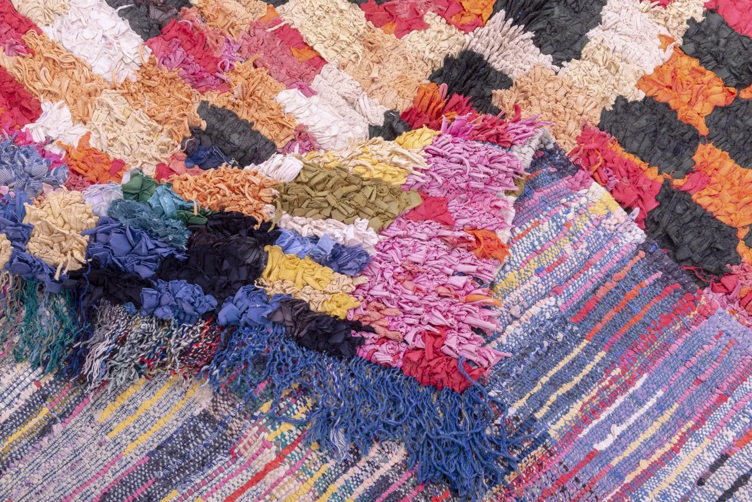 Marokkói Boucherouite szőnyeg 280 x 145 cm