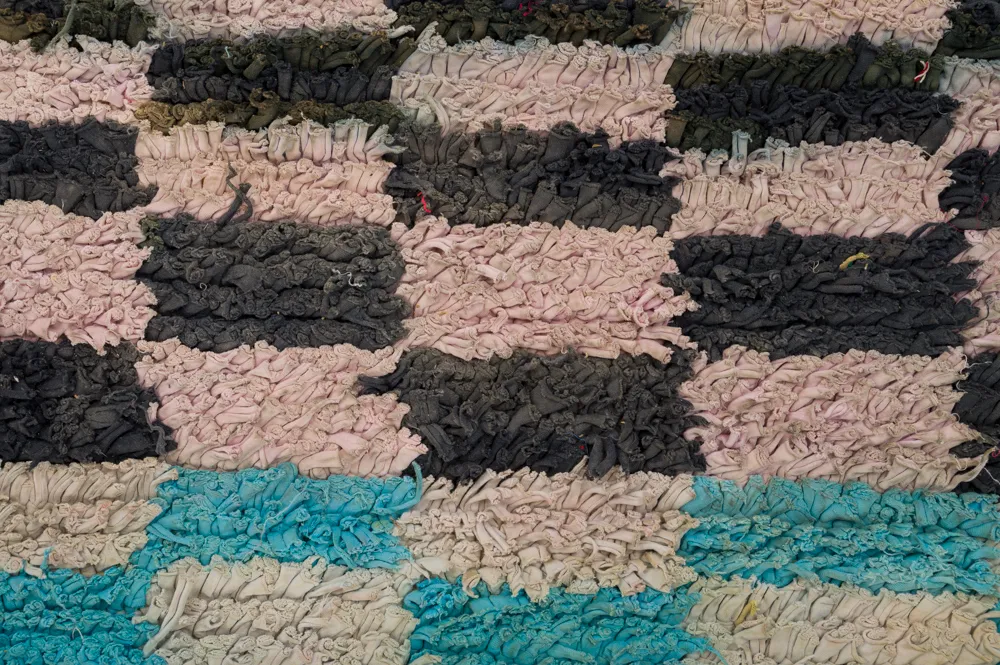 Marokkói Boucherouite szőnyeg 320 x 160 cm