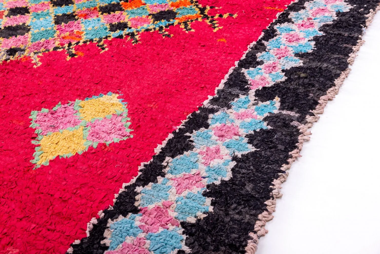 Marokkói Boucherouite szőnyeg 325 x 145 cm