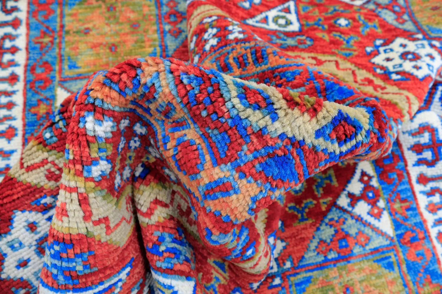 Keleti Szőnyeg - Suzani Hand Knotted - 170 x 240 cm