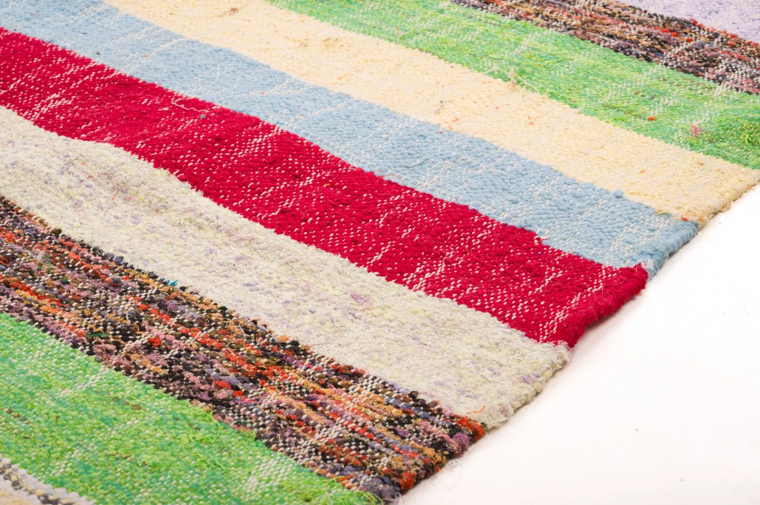 Marokkói Boucherouite szőnyeg 125 x 215 cm