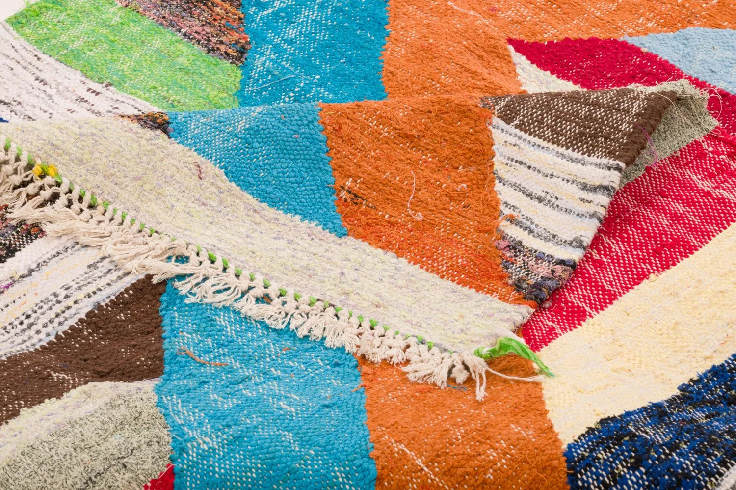 Marokkói Boucherouite szőnyeg 125 x 215 cm