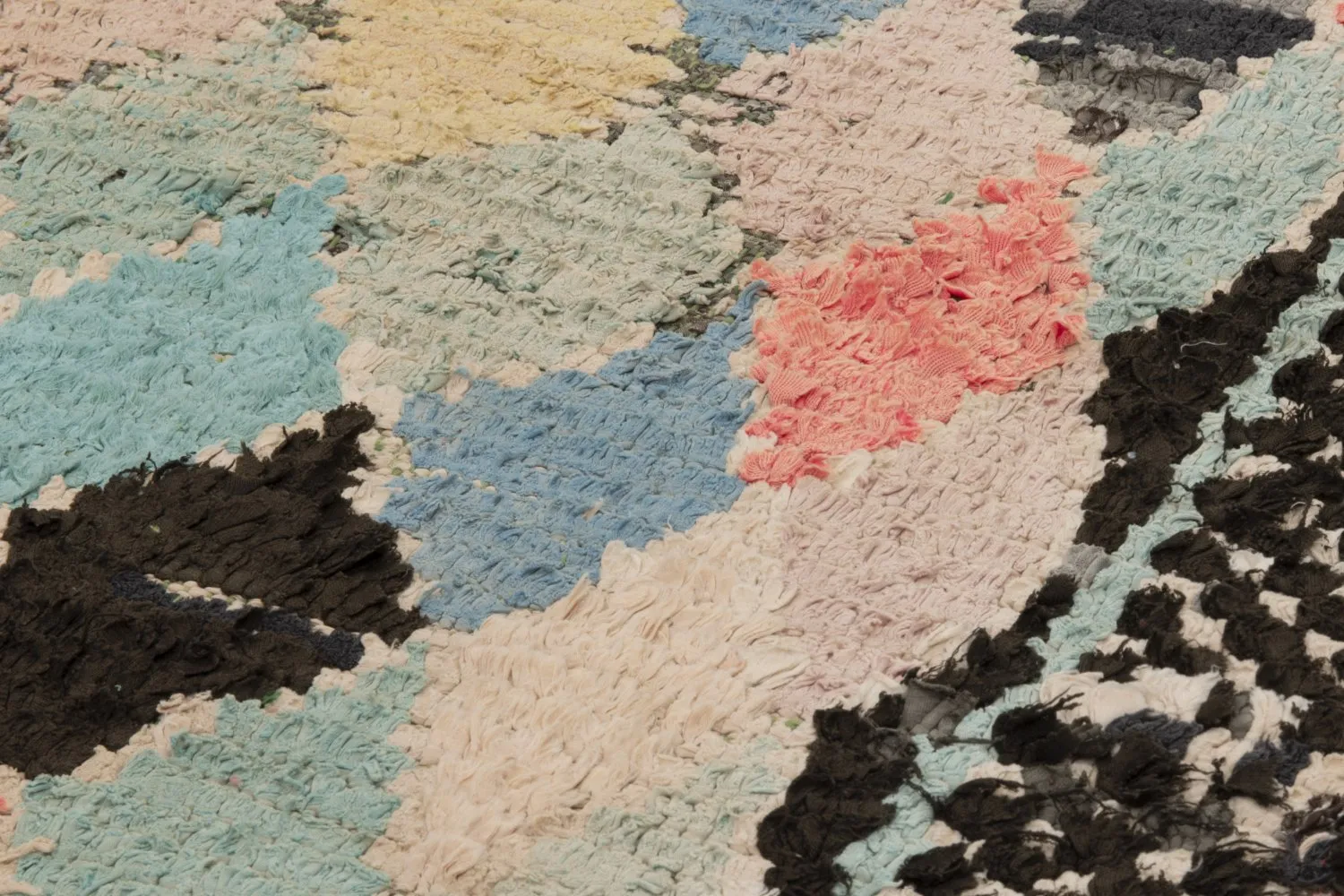 Marokkói Boucherouite szőnyeg 170 x 105 cm