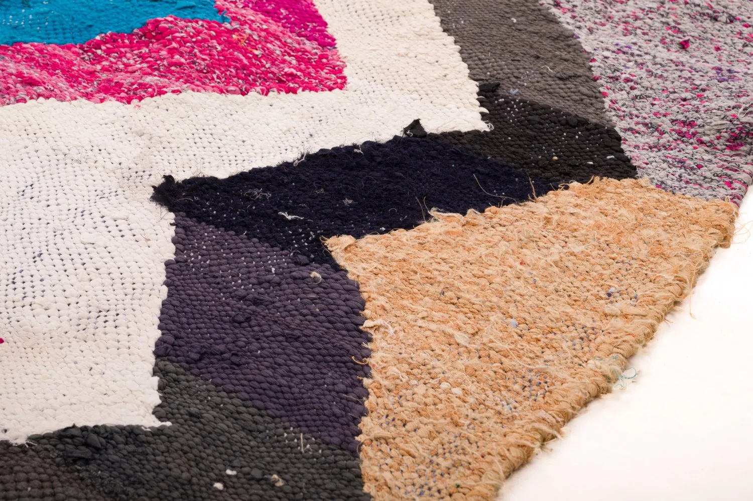 Marokkói Boucherouite szőnyeg 120 x 265 cm