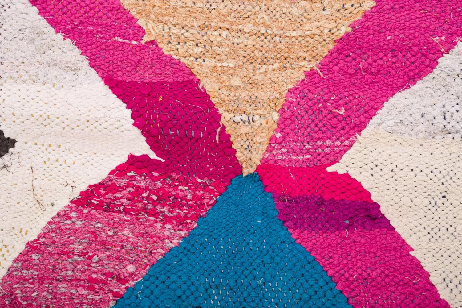 Marokkói Boucherouite szőnyeg 120 x 265 cm