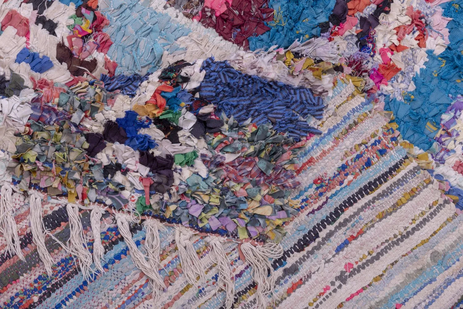 Marokkói Boucherouite szőnyeg 245 x 130 cm