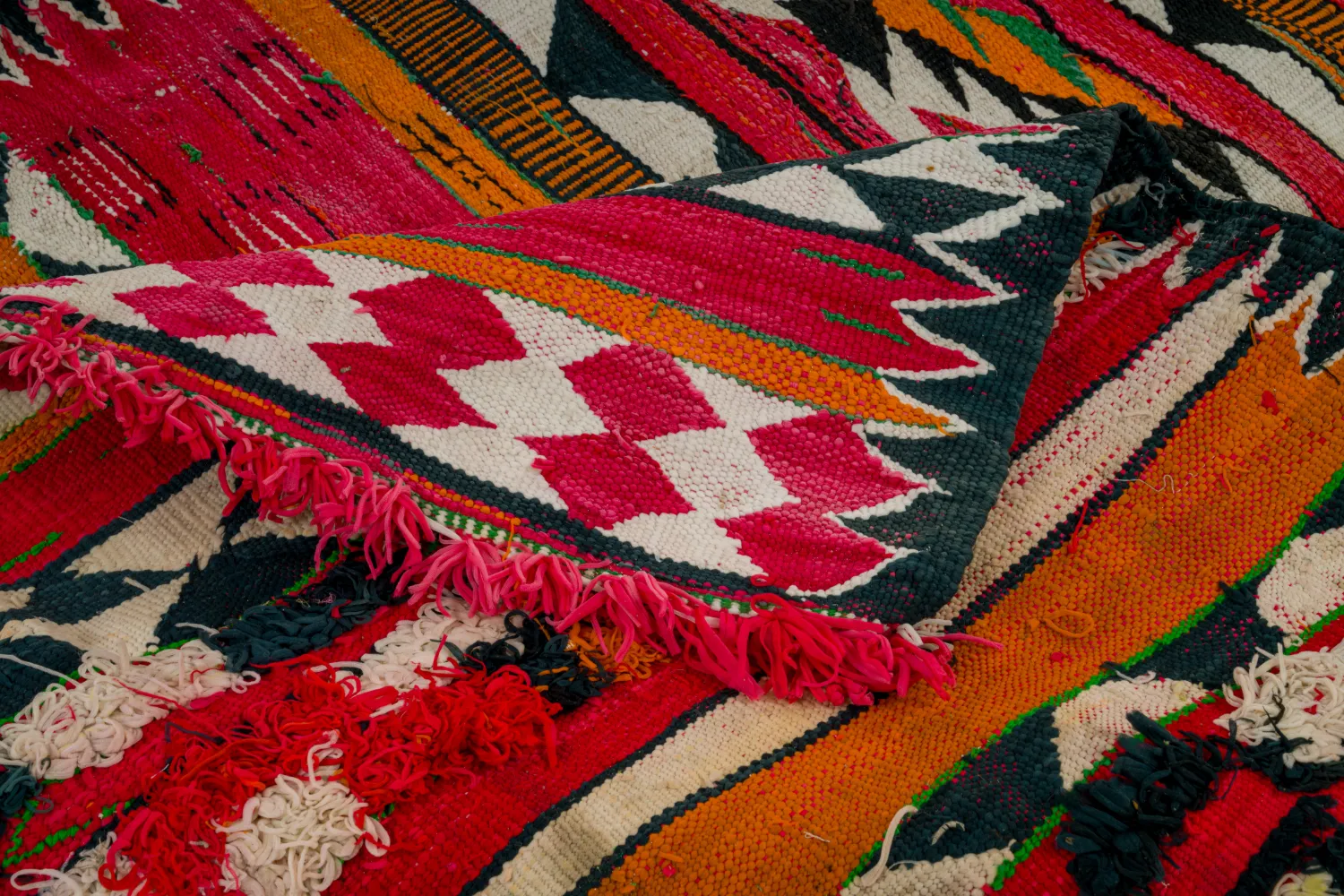 Marokkói Boucherouite szőnyeg 150 x 365 cm