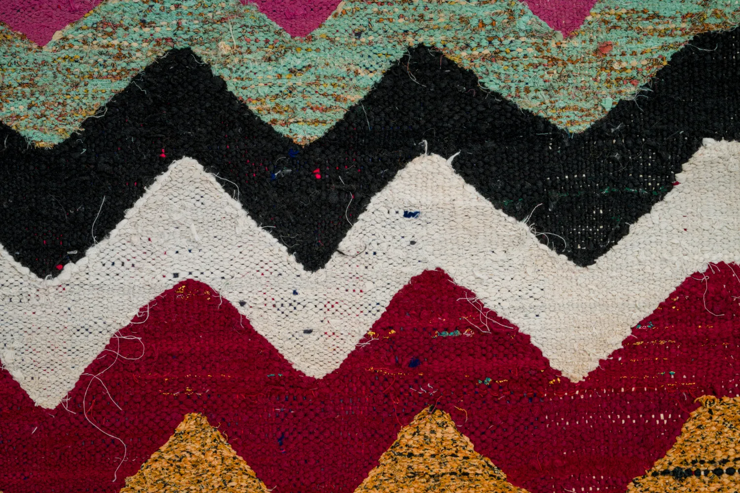 Marokkói Boucherouite szőnyeg 120 x 235 cm