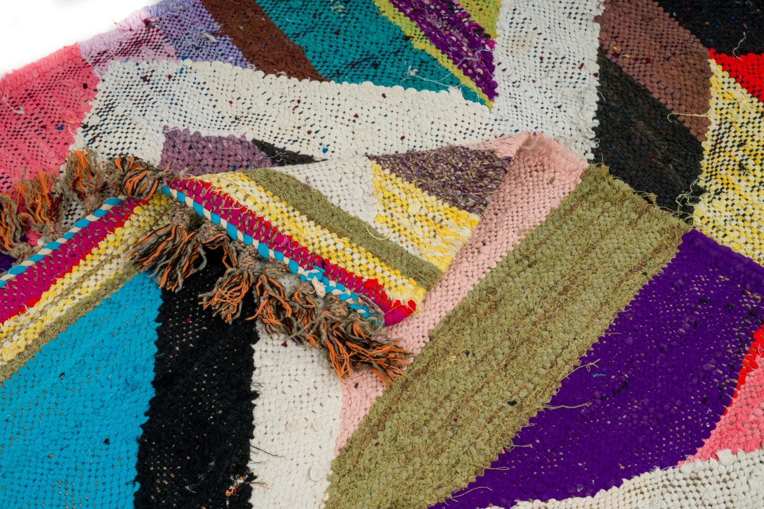 Marokkói Boucherouite szőnyeg 125 x 225 cm