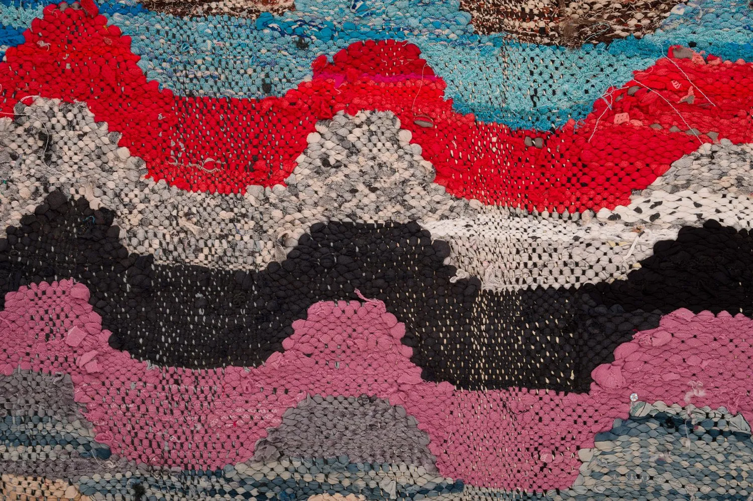 Marokkói Boucherouite szőnyeg 170 x 270 cm