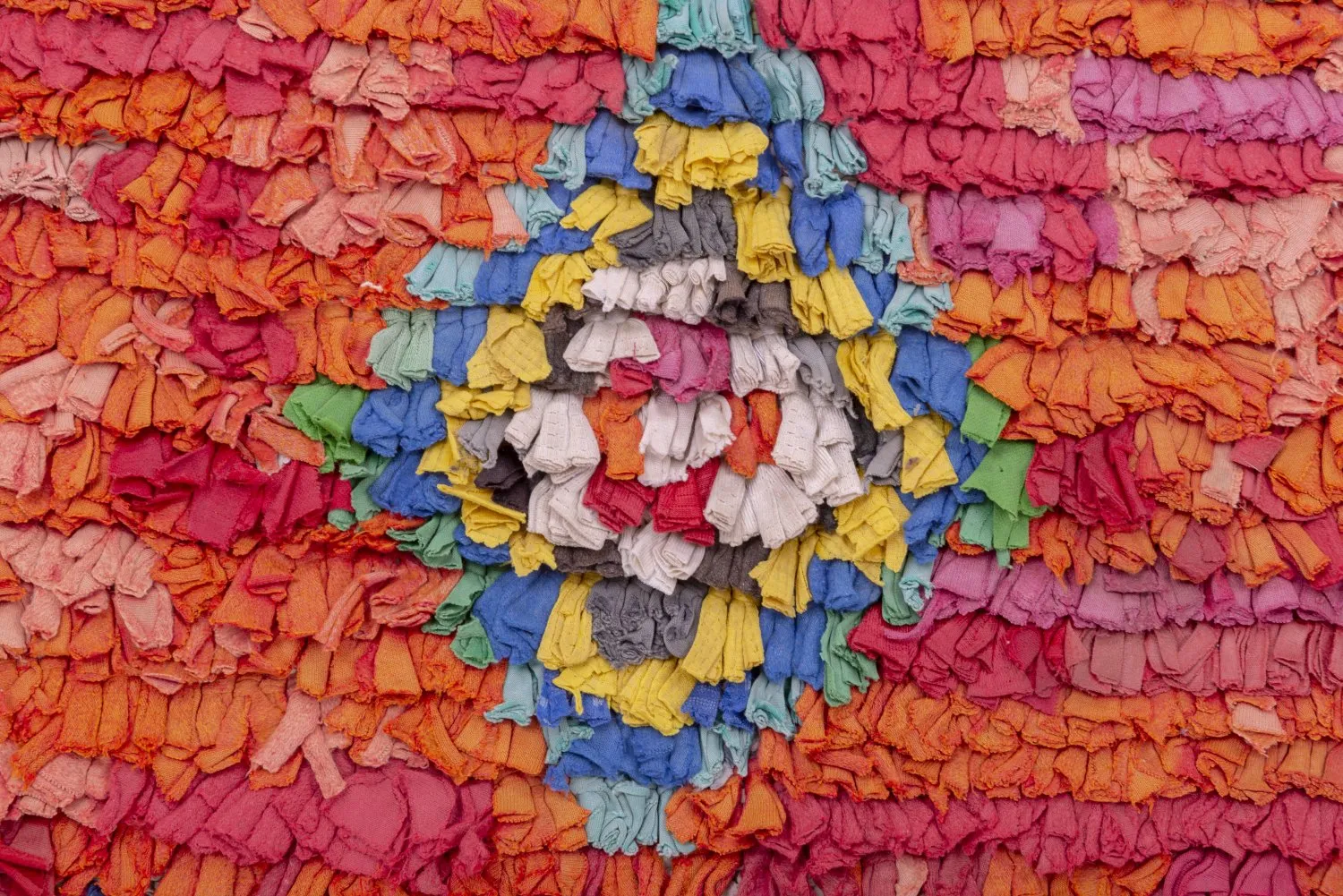 Marokkói Boucherouite szőnyeg 220 x 140 cm