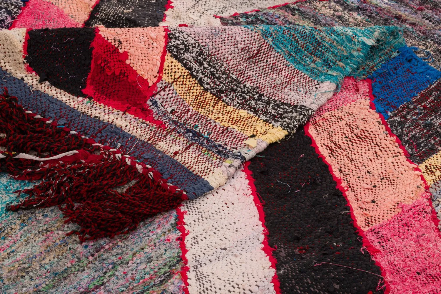 Marokkói Boucherouite szőnyeg 150 x 260 cm