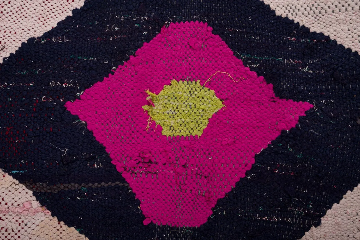 Marokkói Boucherouite szőnyeg 165 x 270 cm