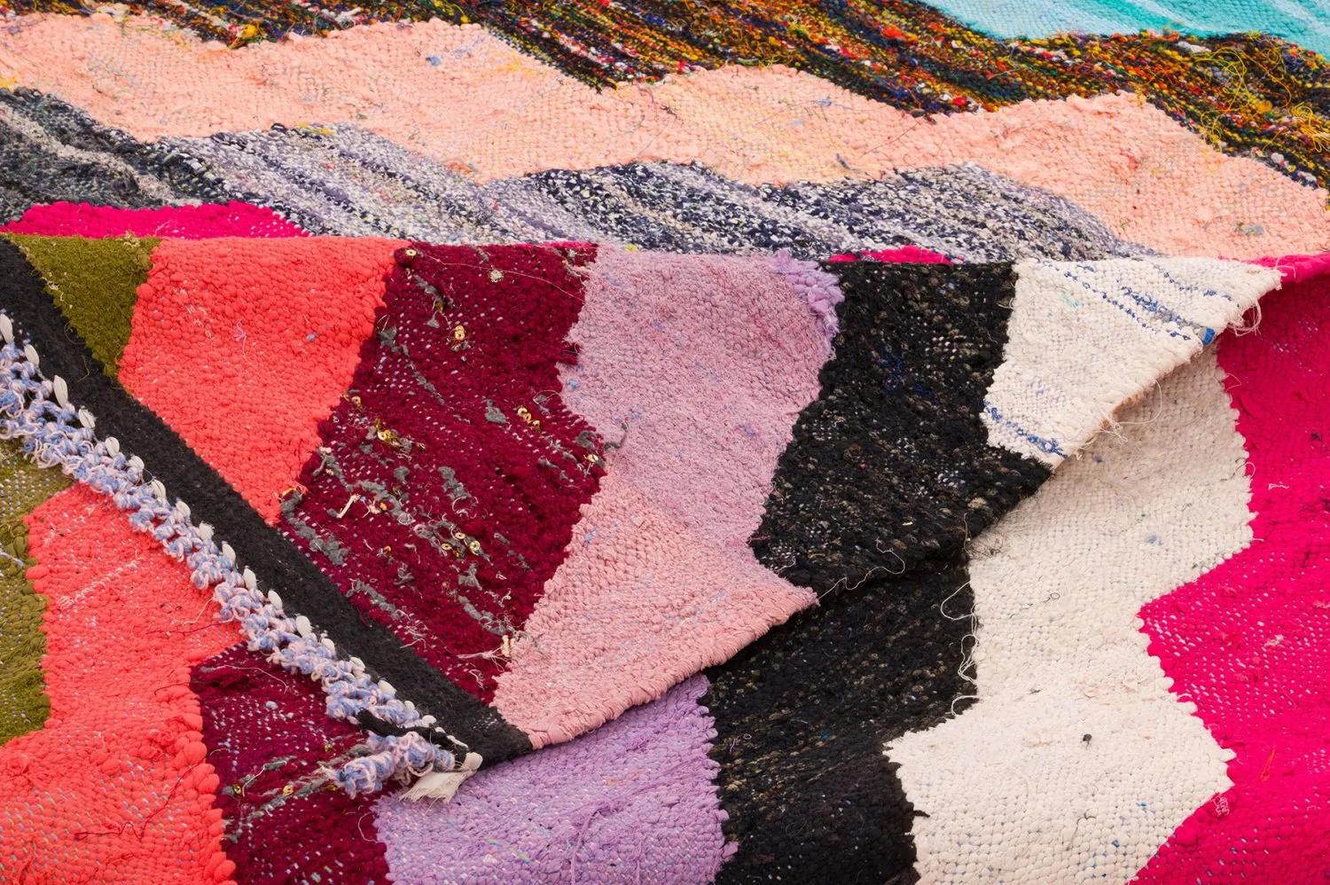 Marokkói Boucherouite szőnyeg 145 x 235 cm