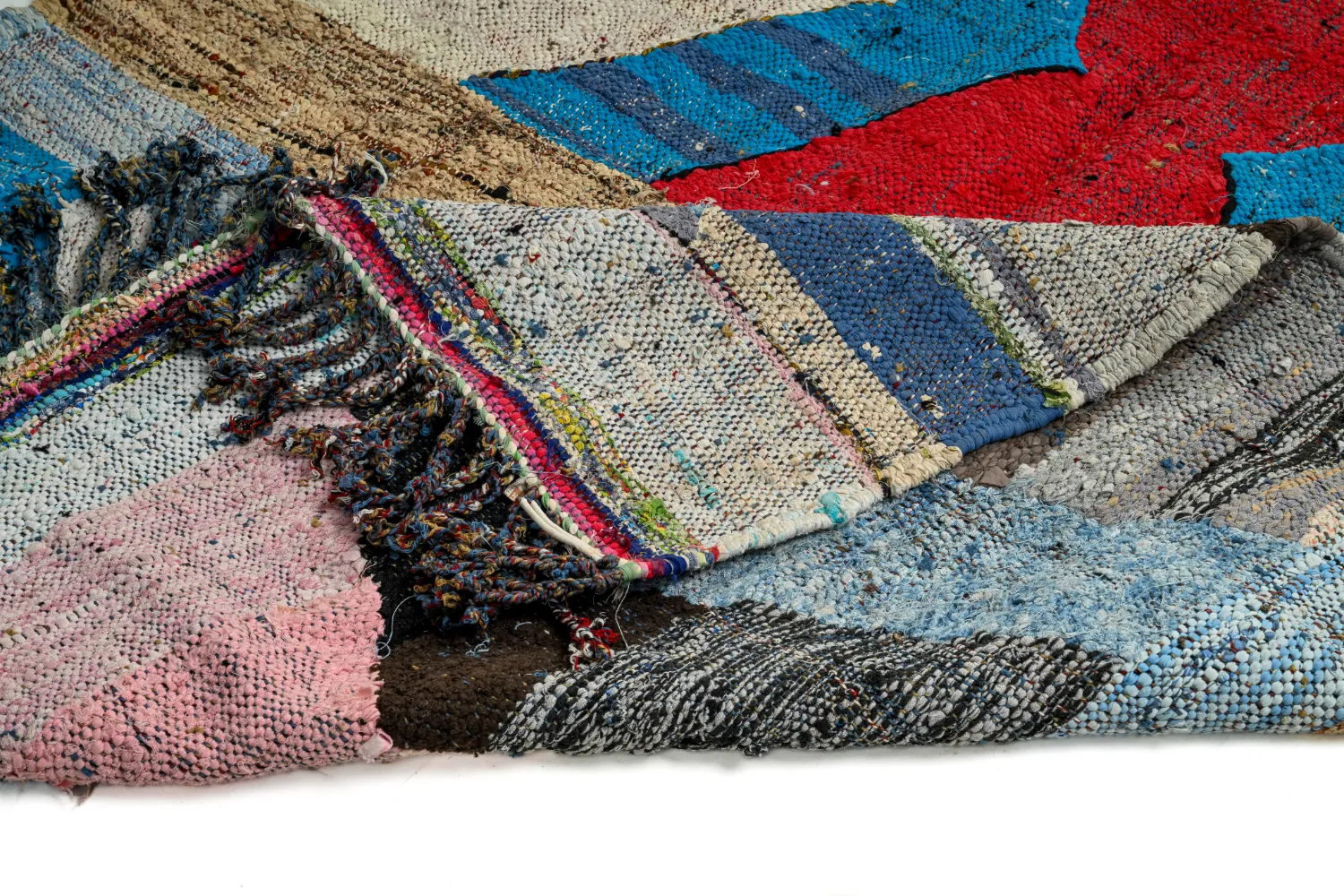 Marokkói Boucherouite szőnyeg 140 x 255 cm