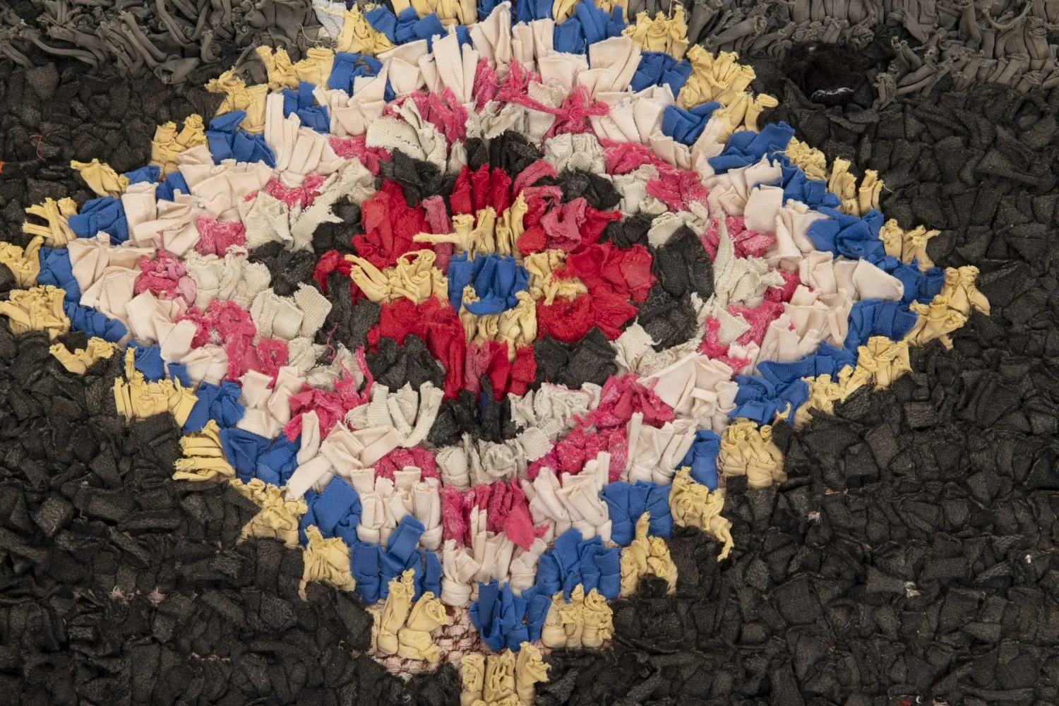 Marokkói Boucherouite szőnyeg 335 x 125 cm